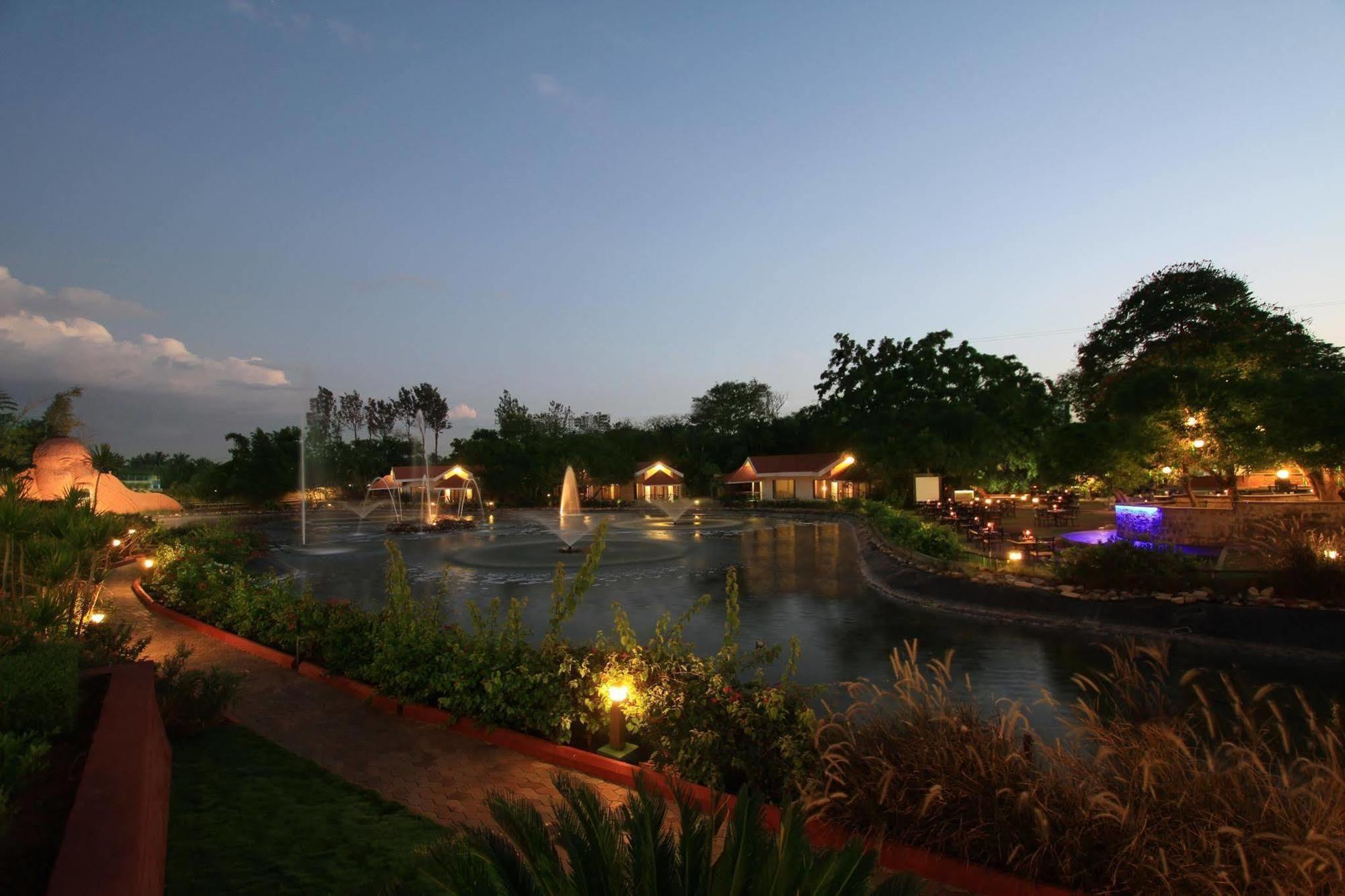 Silent Shores Resort & Spa Mysore Luaran gambar